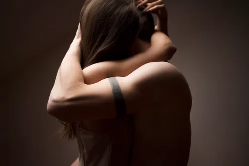 o tipo de pessoa, conforme o signo, que você poderia passar uma noite