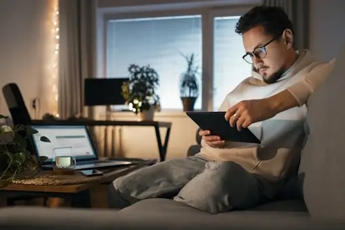 Veja mais sobre Como cada signo interage com a tecnologia