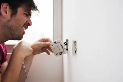 Veja Como os homens do zodíaco consertam as coisas da casa