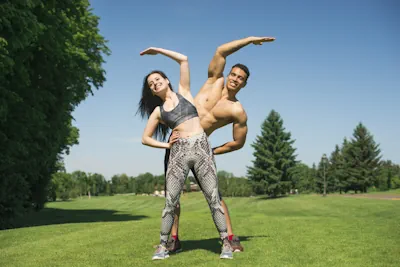 Áries e Gêmeos combinam? Fogo e ar explodem em paixão avassaladora!