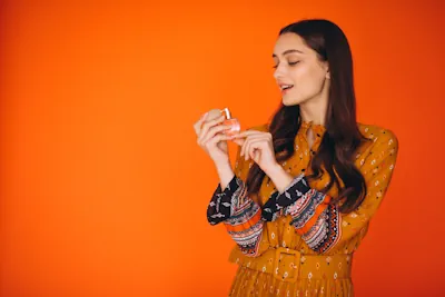 Perfumes ideais para cada signo, que combinam com sua essência