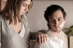 Algo na mulher que assusta os homens dos signos do zodíaco