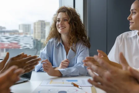 Gêmeos e trabalho: Como este signo alcança sucesso profissional