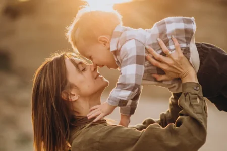Mãe de Câncer: Intuição, amor e força emocional