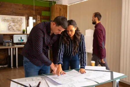 Aquário no trabalho: Inovação para ter sucesso profissional